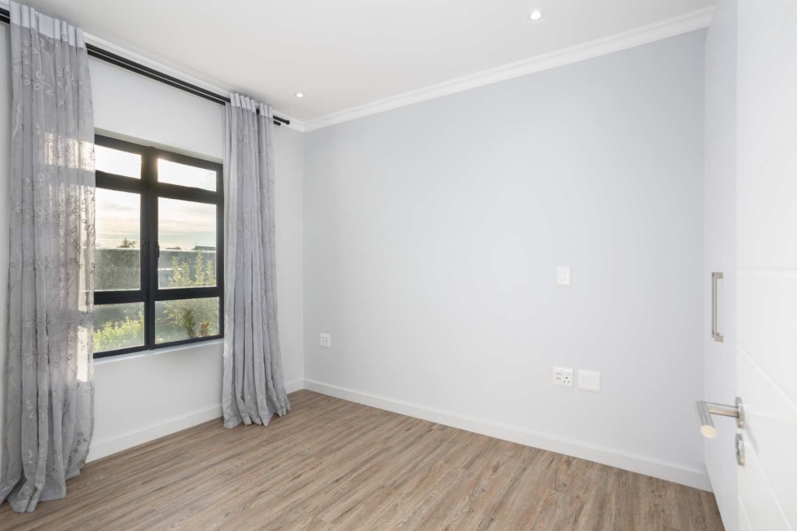 1 Bedroom Property for Sale in Val De Vie Estate Western Cape